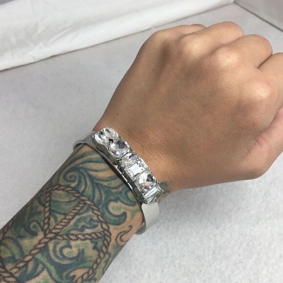 Nordstrom Jewelry Modern Jewel Cuff (G1) - Picture 1 of 7